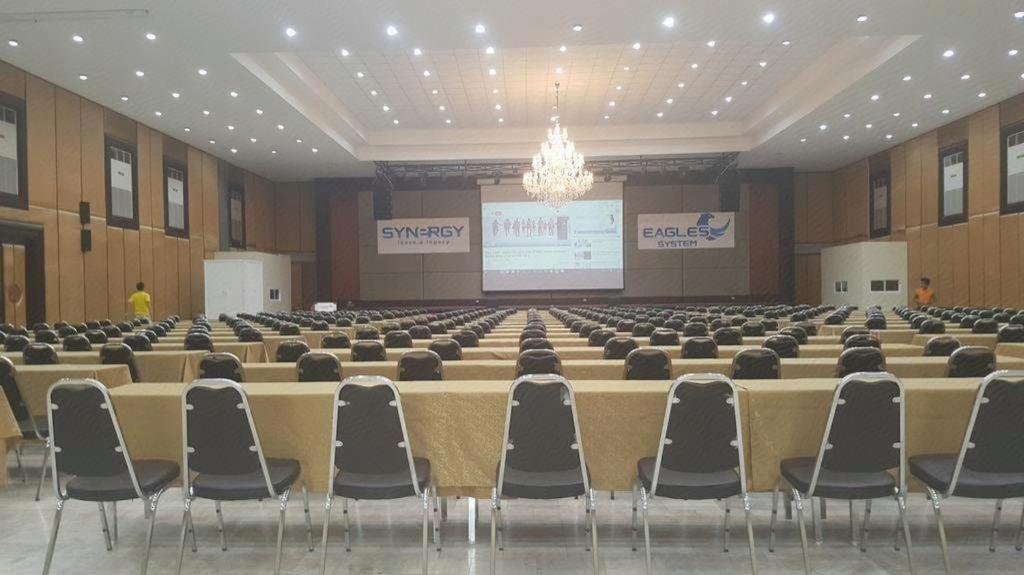 The Pine Resort Pathum Thani Exterior foto